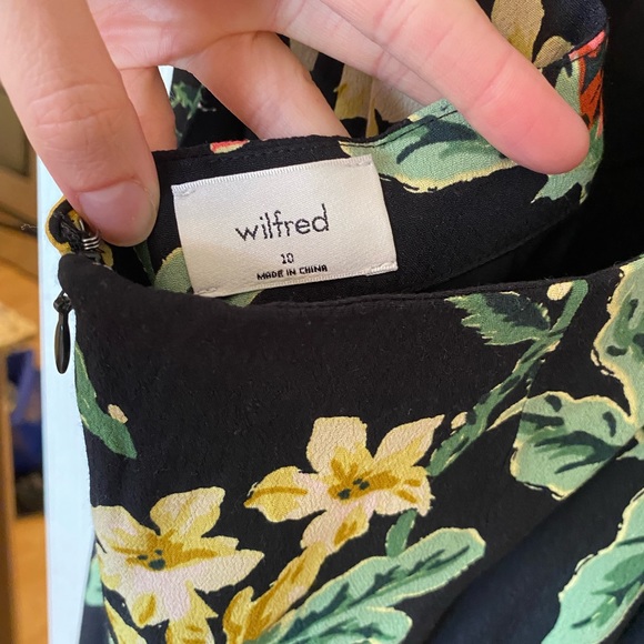 Backless floral jumpsuit - Picture 3 of 7